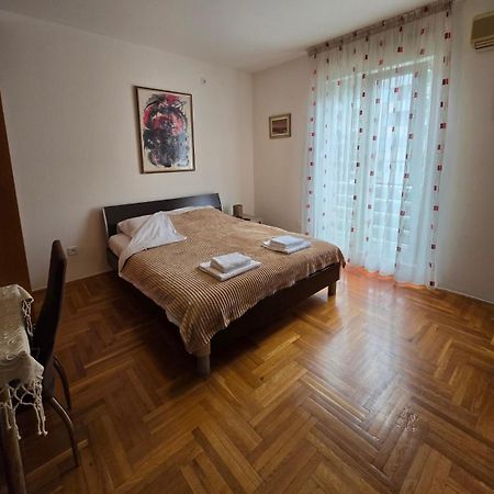 Laki Apartment พอดโกริกา ภายนอก รูปภาพ